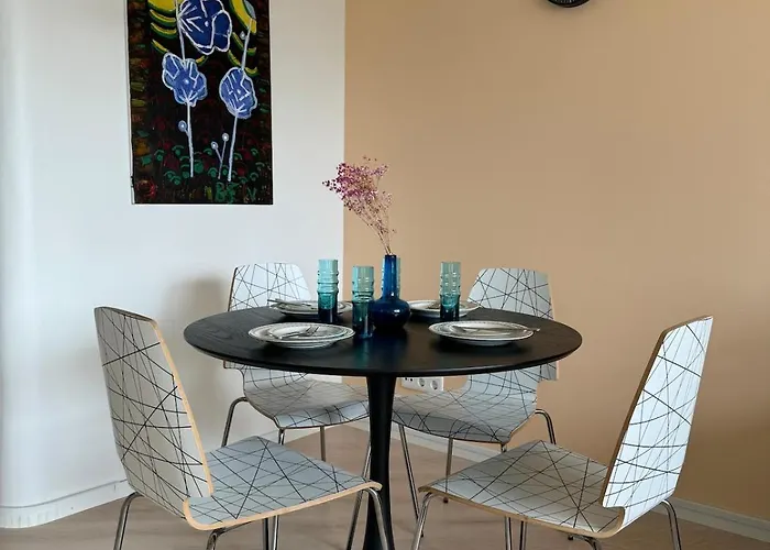 公寓 Excellent Location! Bright One-bedroom In The Heart Of